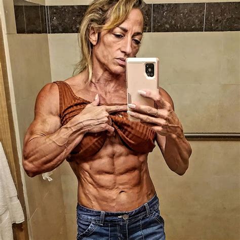 muscle mommy xxx|Muscle Mommy Porn Videos